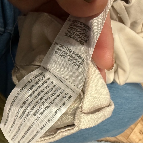 Abercrombie & Fitch Tailored Split Hem Pant - Picture 8 of 11